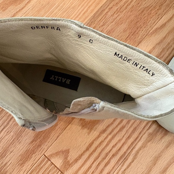 Vintage Bally Soft Leather Cream Ankle Boots GUC Sz 9 - Picture 9 of 11